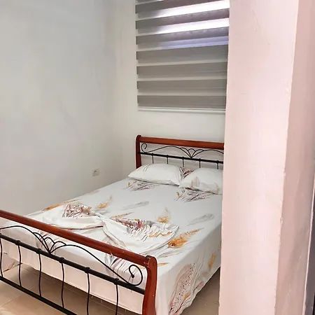 Dhoma Pushimi Ergi Lejlighed Velipojë